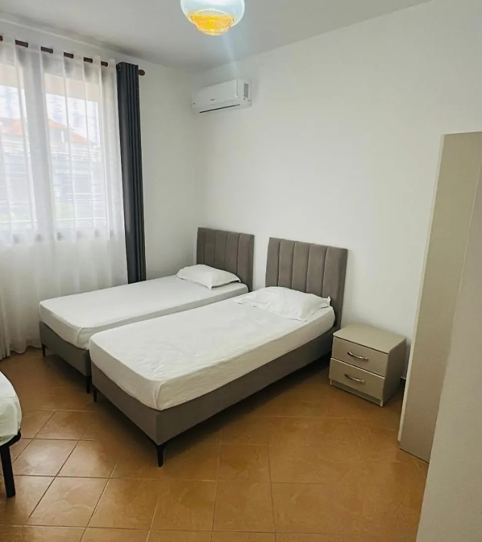 Homestay Villa Roni Durres